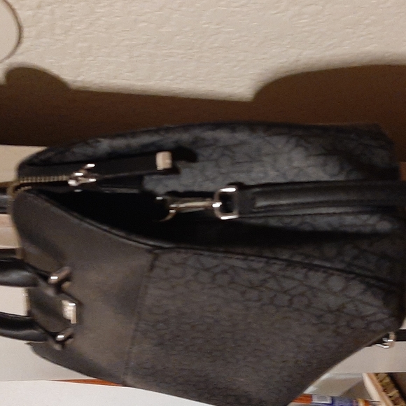 Med Signature Calvin Klein - Picture 4 of 9